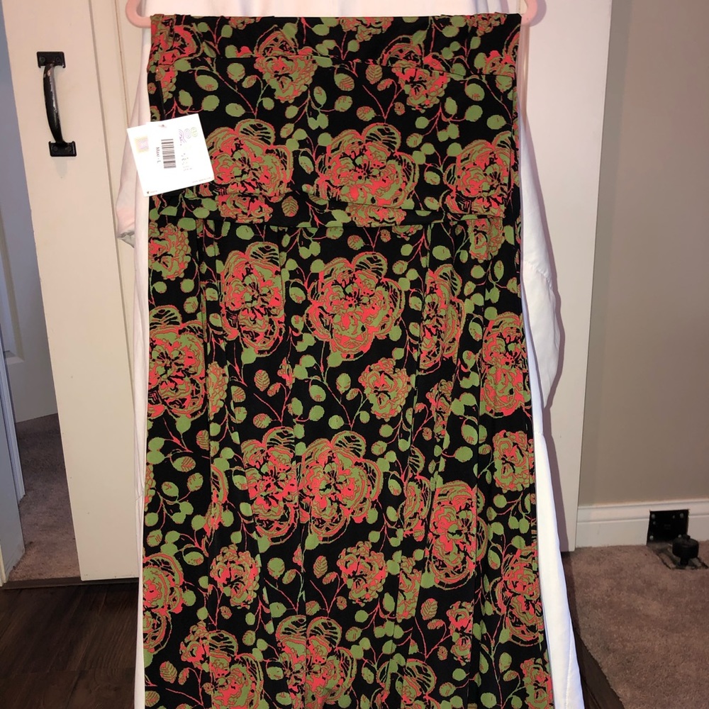 Lularoe Maxi Skirt L (NWT) floral